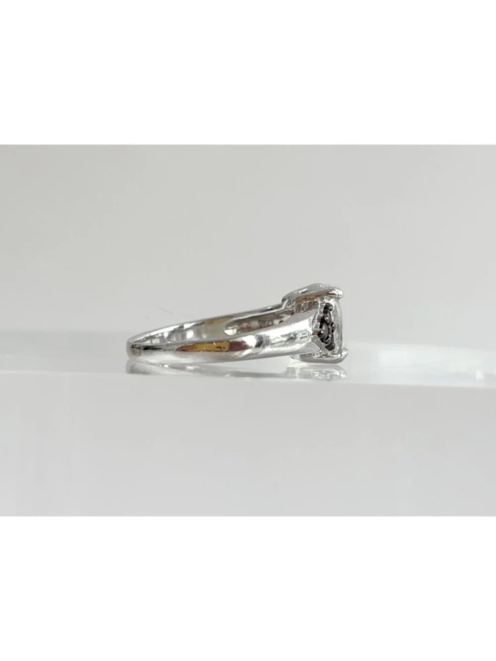 White Topaz & Mini Garnet Gemstone Sterling Silver 925 Vintage Ring - sz 8